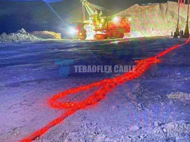 02.-Reflective-Miming-Cable